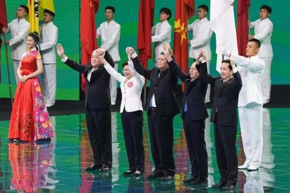 2025年新澳门免费大全，词语释义与实际落实的深度解析