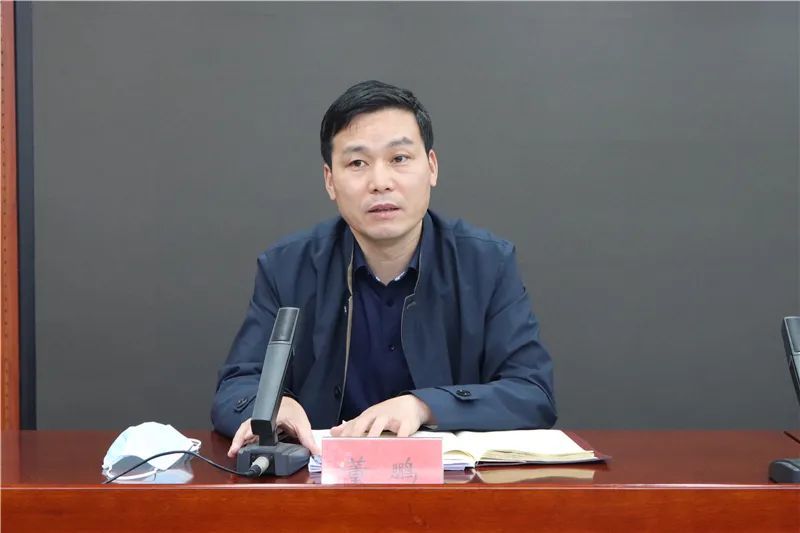 2025新澳门精准正版免费男人味全面解析与落实防范措施